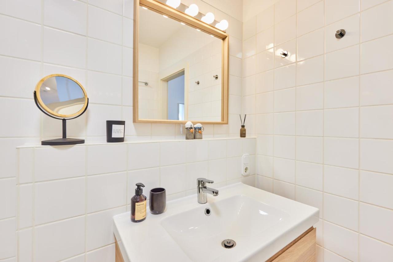 Studio3 Zentral Und Ruhig Mit Parkplatz, 5 Min Z Bali-T Und Gop, Boxspringbett Bad Oeynhausen Luaran gambar